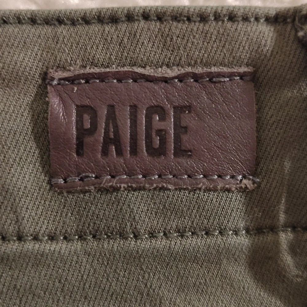PAIGE Carly Wide Leg Cargo Pocket Jeans – Vintage Ivy Green, Size 32 (10-12) - Picture 10 of 16